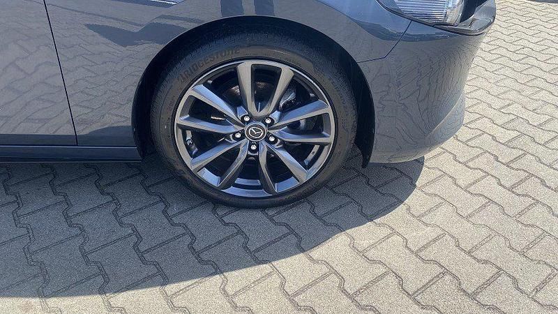 Usado Mazda 3 Selection 122 HP (89 kW) 2019 Cinzento Sedan