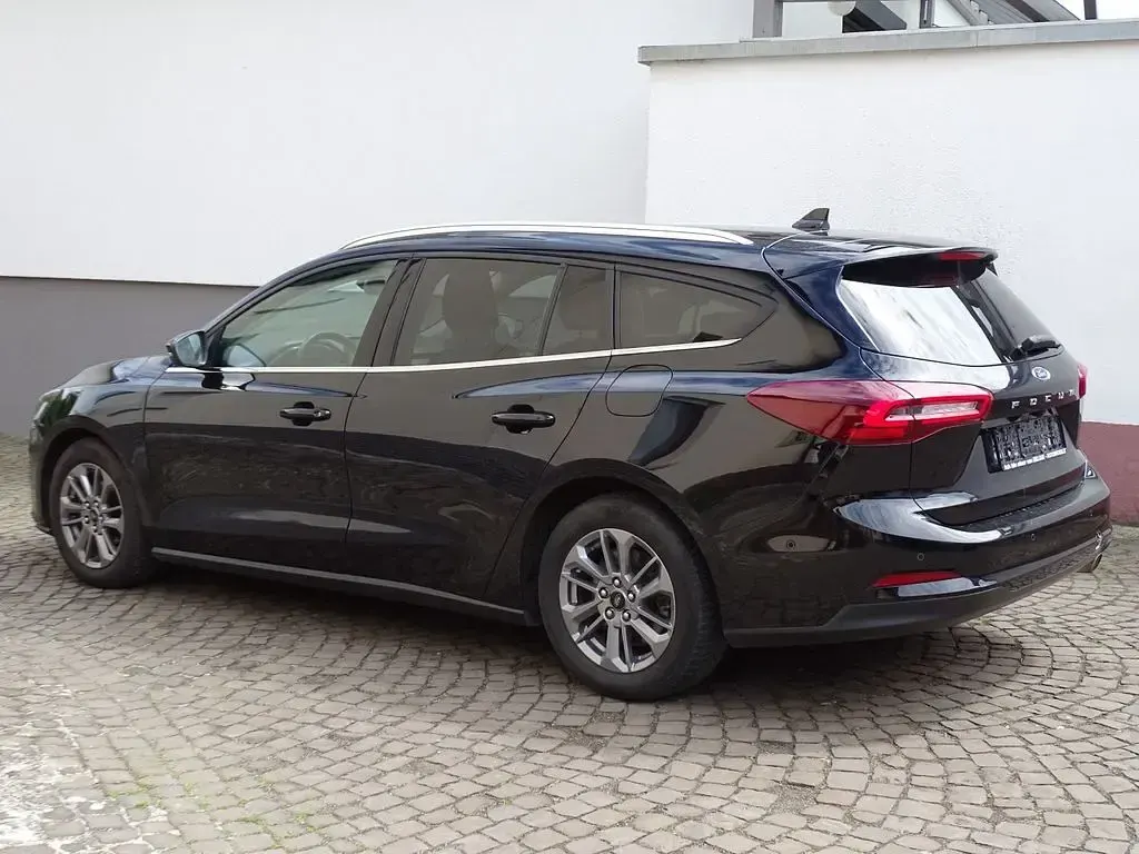 Gebraucht Ford Focus Titanium X 116 PS (85 kW) 2023 Schwarz Limousine