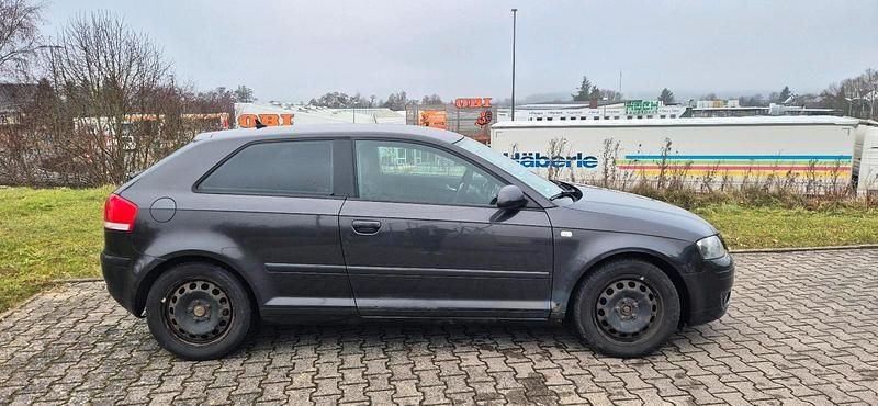 Gebraucht Audi A3 105 PS (77 kW) 2006 Grau Kleinwagen