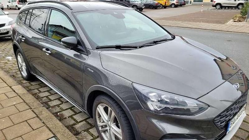 Gebraucht Ford Focus Active X 125 PS (91 kW) 2021 Magneticgrau Kombi