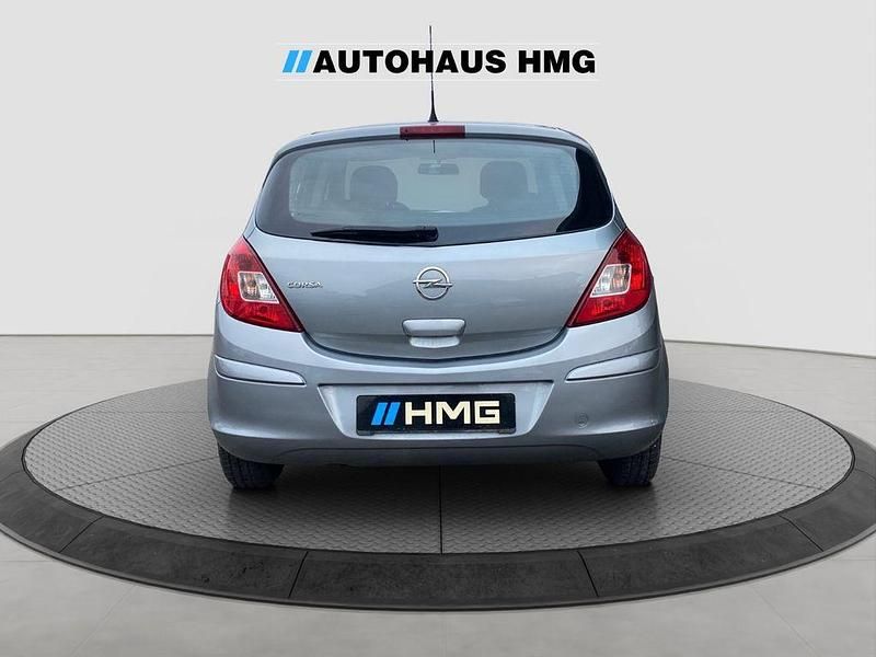 Gebraucht Opel Corsa Selection 86 PS (63 kW) 2013 Silber Limousine