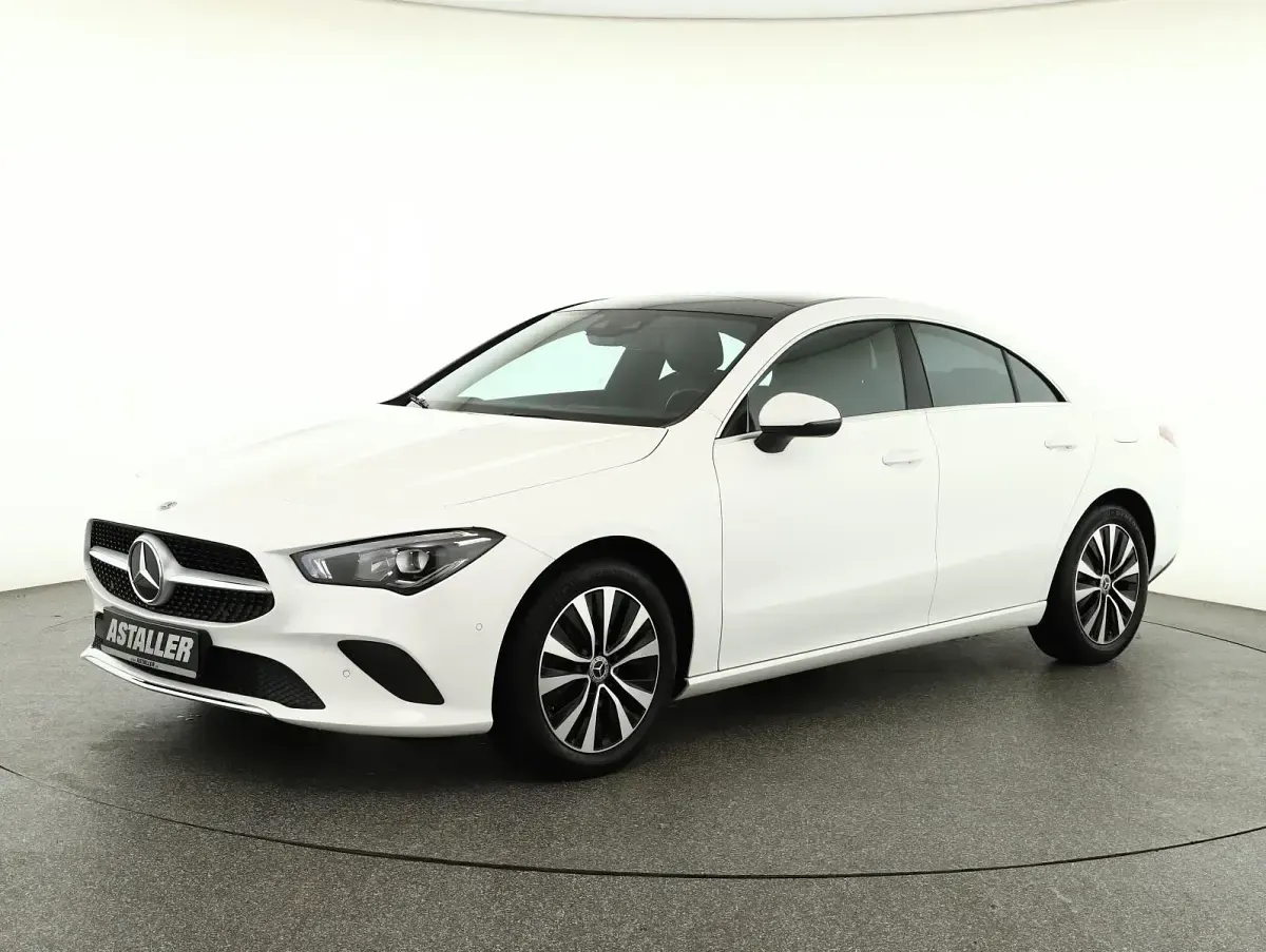 Gebraucht Mercedes CLA180 Progressive 136 PS (100 kW) 2020 Unilack polarweiß Limousine