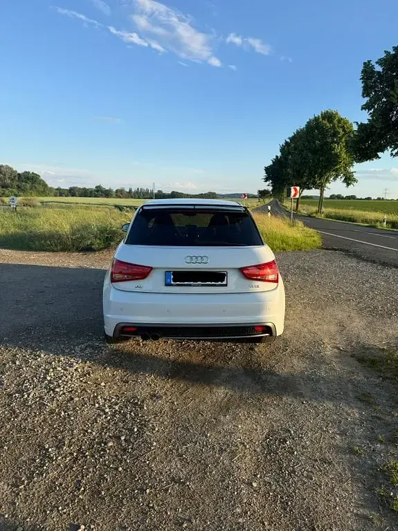 Gebraucht Audi A1 S-Line 185 PS (136 kW) 2012 Weiß Kleinwagen