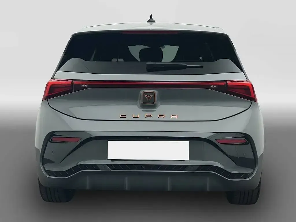 Second-hand Cupra Born 150 kW (204 CP) 2022 Gri Hatchback