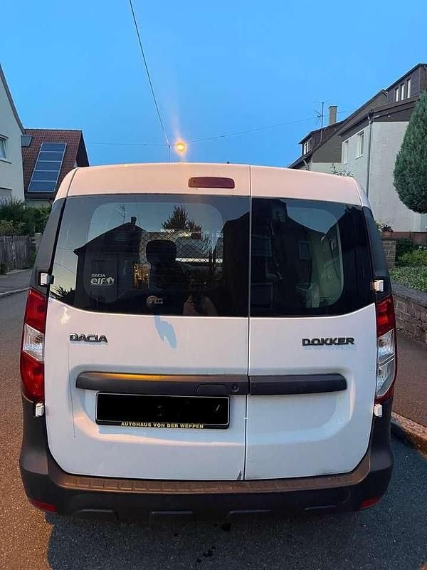 Weiß Gebraucht 2018 Dacia Dokker Express Van | 7.499 € (Superpreis) - Bild 1/4