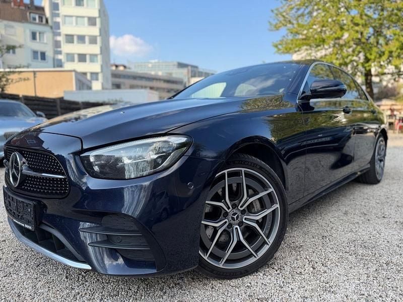 Gebraucht Mercedes E400 AMG 330 PS (242 kW) 2021 Blau Limousine