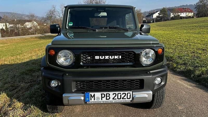 Gebraucht 2019 Suzuki Jimny Comfort+ SUV | 32.350 € (Etwas zu teuer) - Bild 1/4
