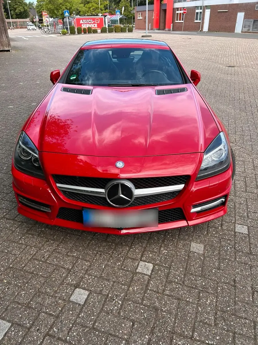 Gebraucht Mercedes SLK200 184 PS (135 kW) 2015 Rot Cabrio