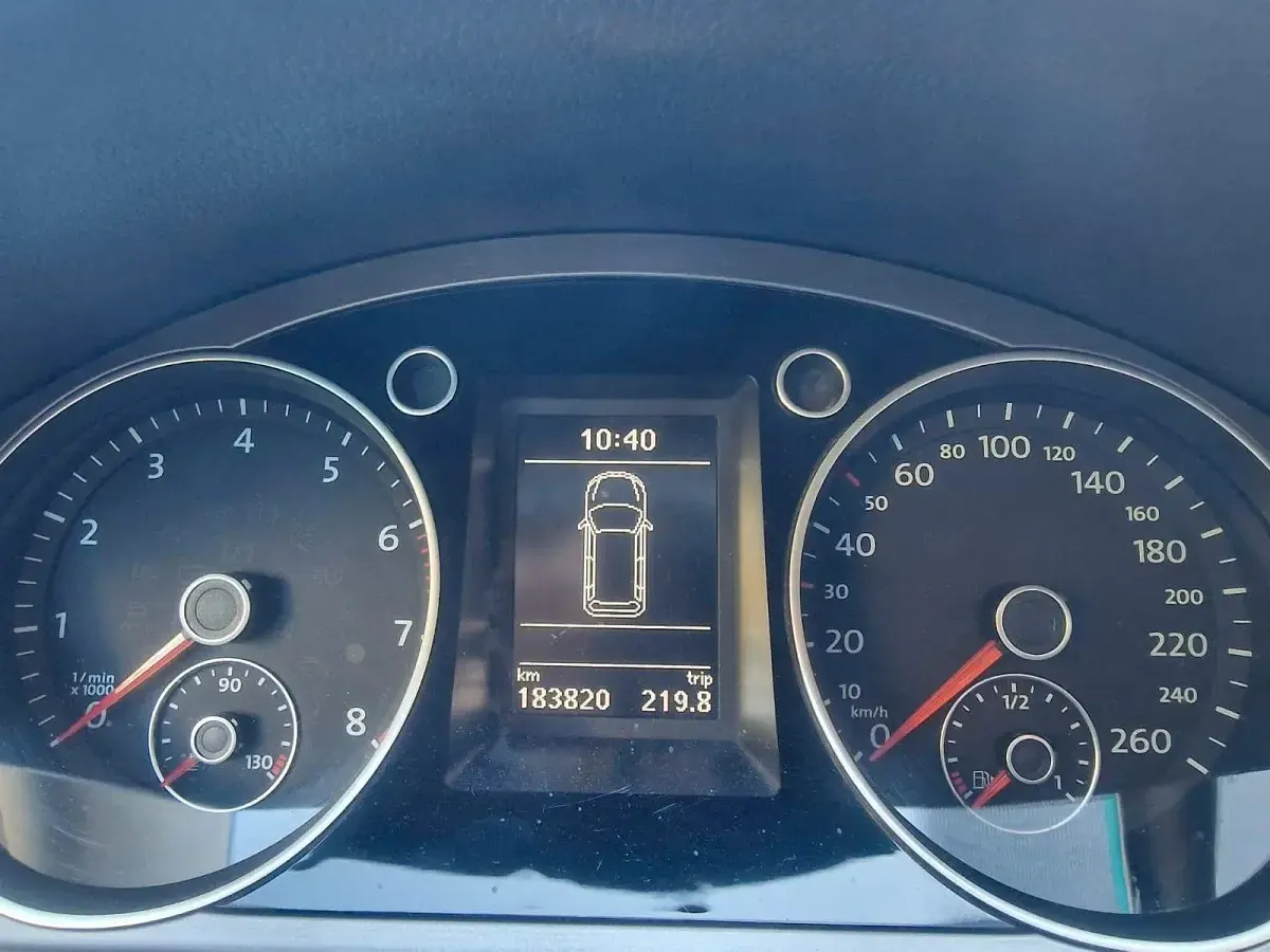 Gebraucht VW Passat Comfortline 160 PS (117 kW) 2011 Weiß Kombi