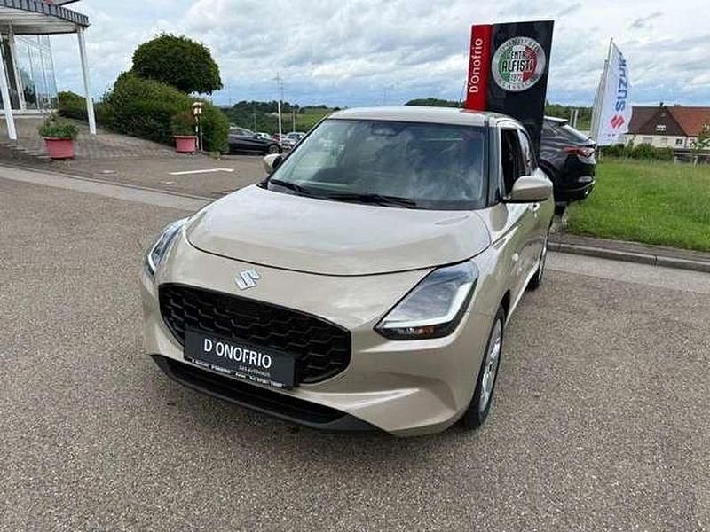Beige Gebraucht 2024 Suzuki Swift Comfort Kleinwagen | 23.977 € (Teuer) - Bild 1/4