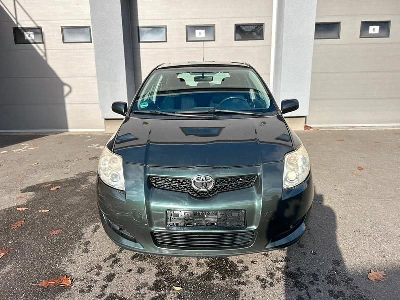 Gebraucht Toyota Auris Sol 124 PS (91 kW) 2007 Grün Kleinwagen