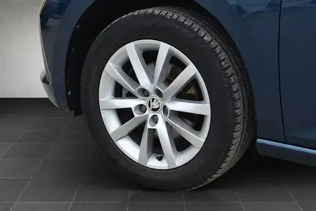 Gebraucht Skoda Scala Ambition 110 PS (80 kW) 2021 Blau Kleinwagen
