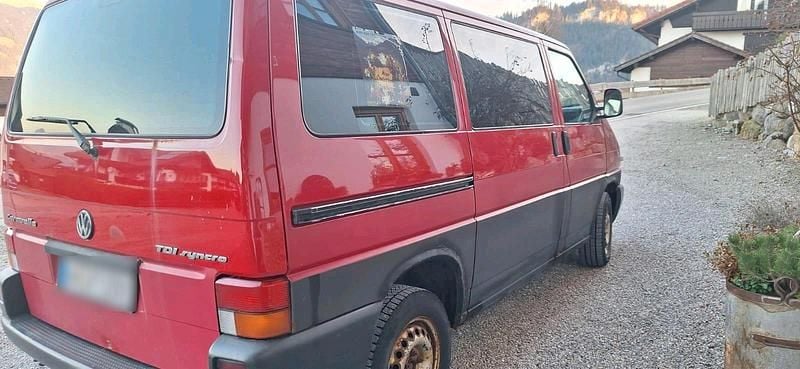 Gebraucht VW T4 102 PS (75 kW) 2001 Rot Van