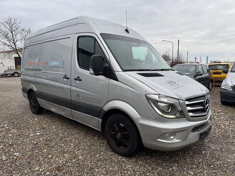 Gebraucht Mercedes Sprinter 163 PS (119 kW) 2015 Silber Van
