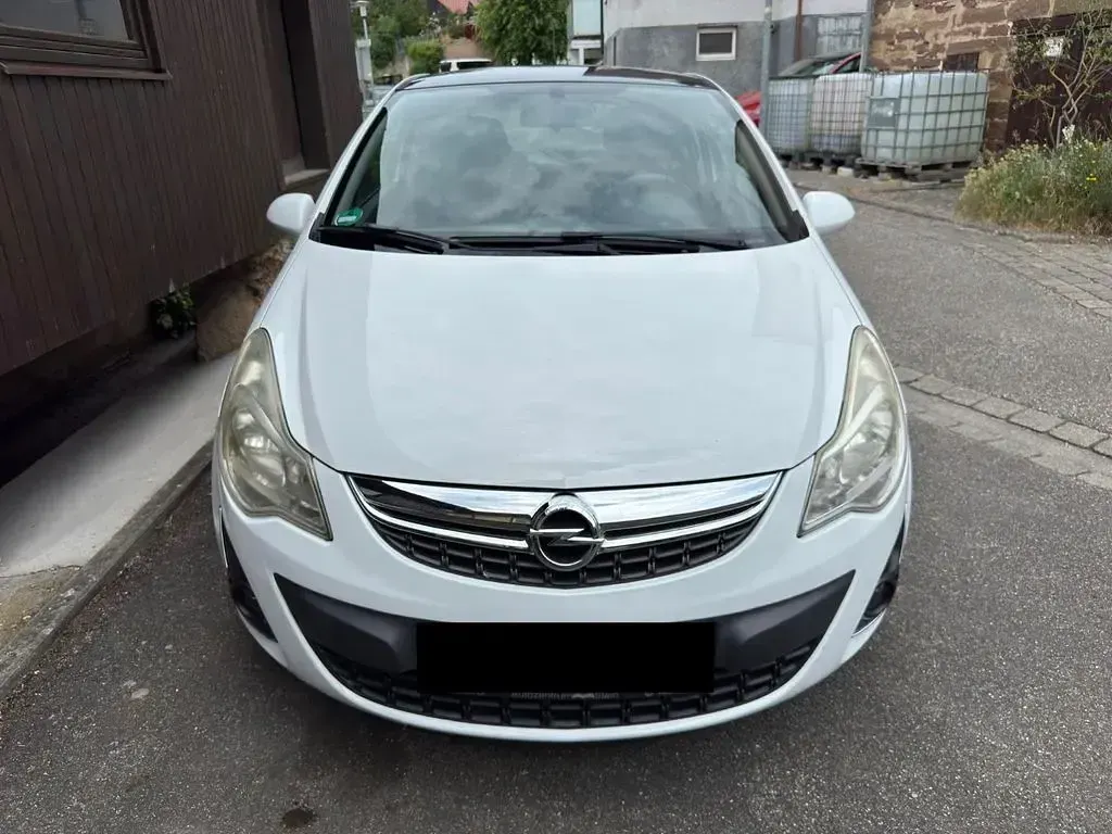 Gebraucht Opel Corsa Color Edition 101 PS (74 kW) 2012 Weiß Kleinwagen