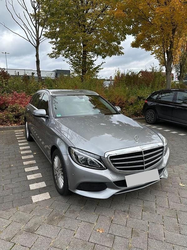 Silber Gebraucht 2015 Mercedes C220 Exclusive Kombi | 22.500 € (Teuer) - Bild 1/4