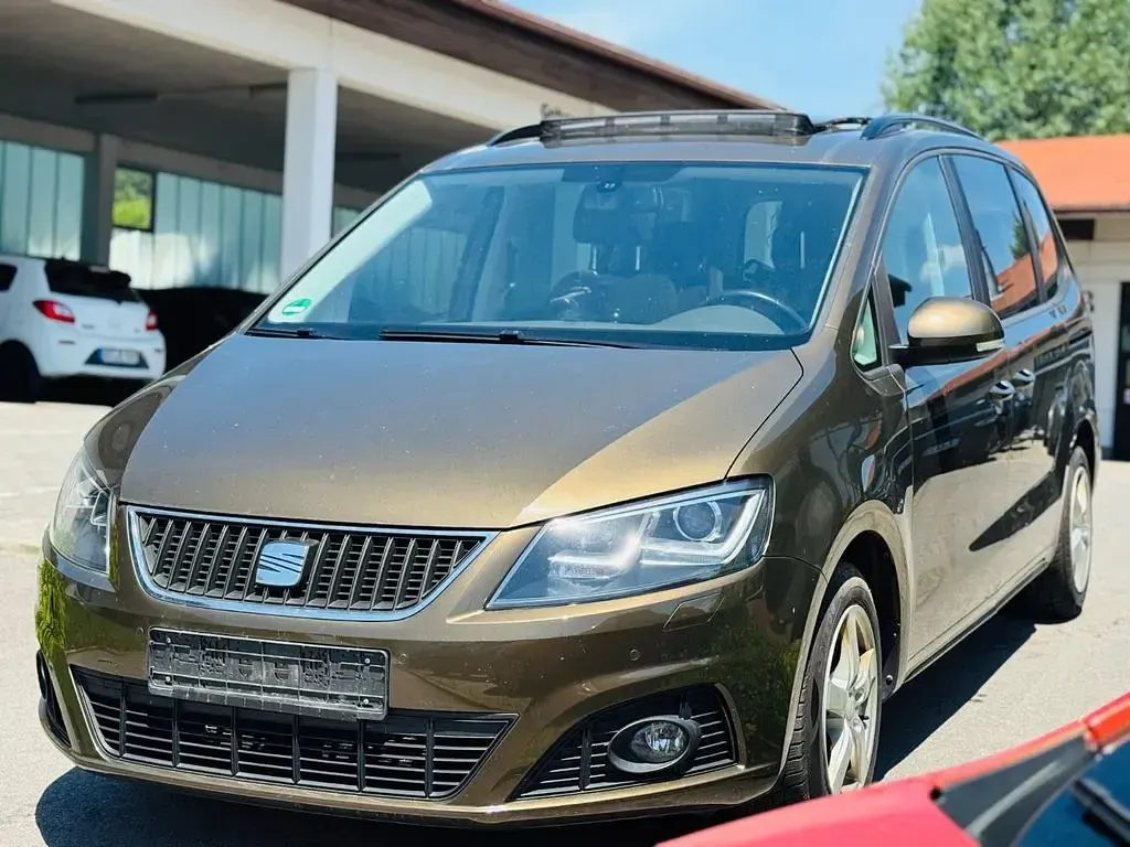 Gebraucht Seat Alhambra Style 140 PS (102 kW) 2012 Braun Van / Kleinbus