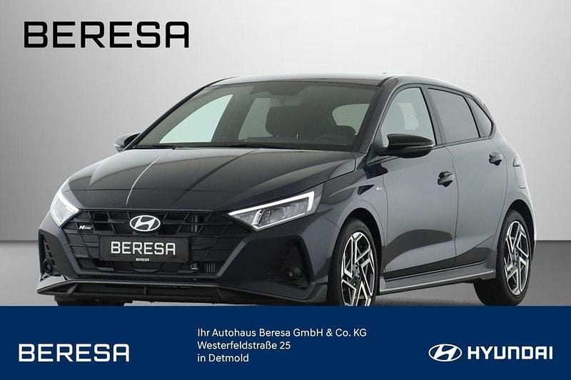 Grau Neu 2025 Hyundai i20 N Line Limousine | 23.580 € (Etwas zu teuer) - Bild 1/4