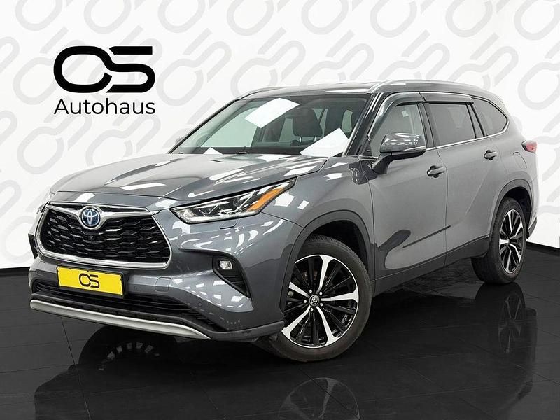 Grau Gebraucht 2021 Toyota Highlander Hybrid Luxury SUV | 52.700 € (Fairer Preis) - Bild 1/4