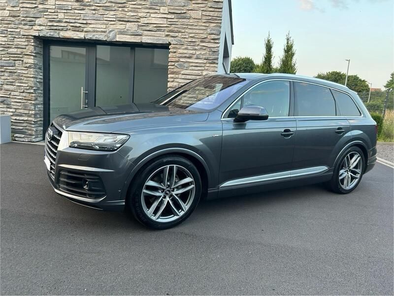 Grau Gebraucht 2016 Audi Q7 S-Line SUV | 35.000 € (Fairer Preis) - Bild 1/4