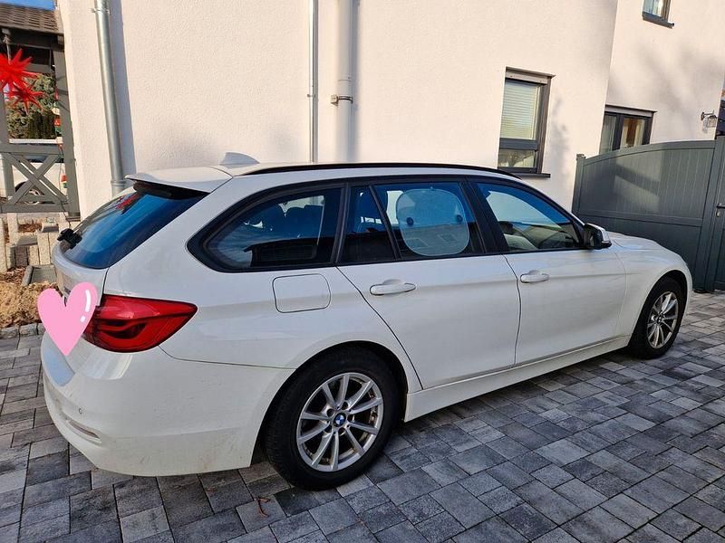 Gebraucht BMW 320 184 PS (135 kW) 2018 Weiß Kombi