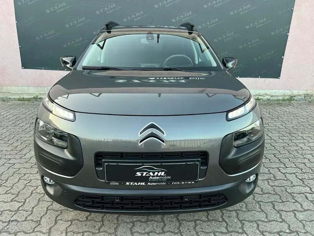 Gebraucht Citroën C4 Shine 110 PS (80 kW) 2018 Grau SUV
