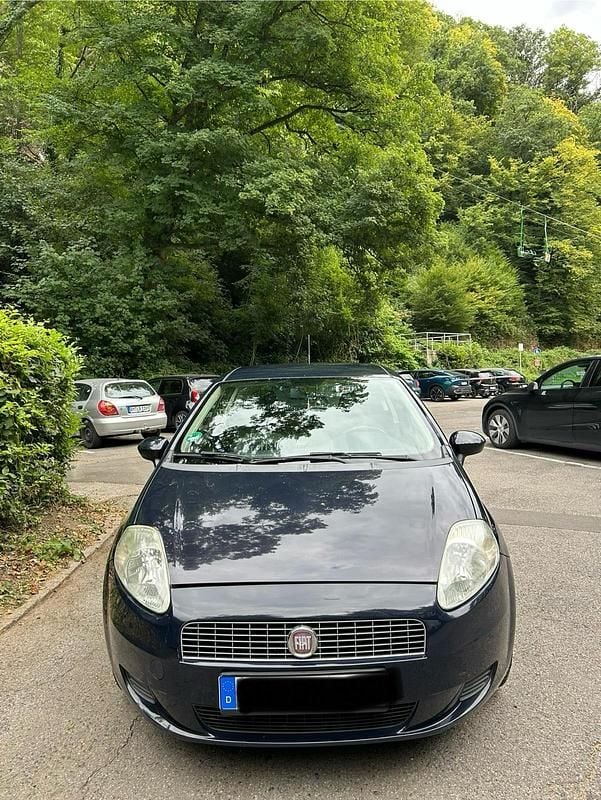 Blau Gebraucht 2008 Fiat Grande Punto Kleinwagen | 1.600 € (Fairer Preis) - Bild 1/4