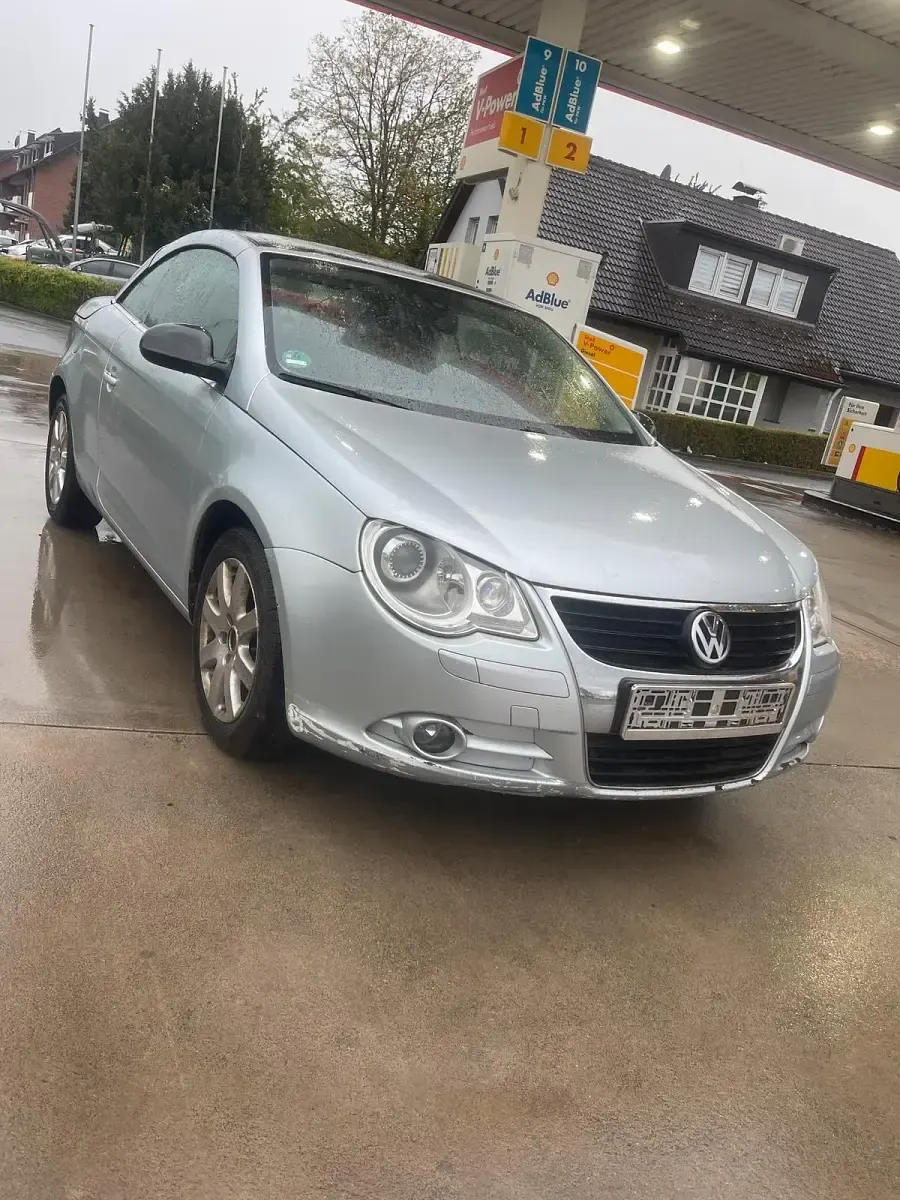 Używany VW Eos 140 KM (102 kW) 2006 Szary Kabriolet