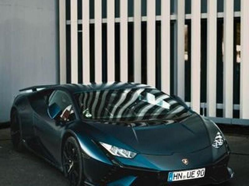 Gebraucht Lamborghini Huracán 640 PS (470 kW) 2024 Grau Coupé