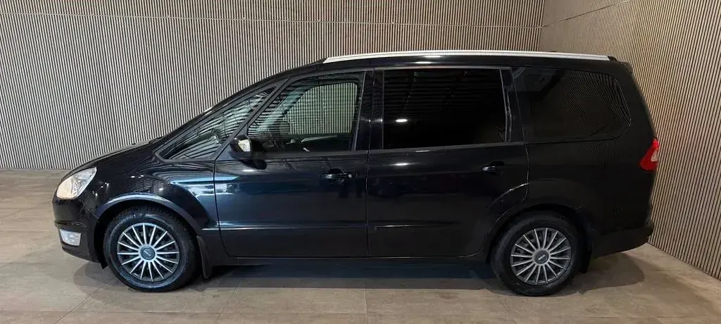 Gebraucht Ford Galaxy 163 PS (119 kW) 2012 Schwarz Van / Kleinbus