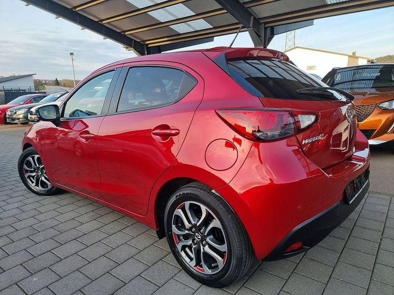 Gebraucht Mazda 2 116 PS (85 kW) 2017 Rot Limousine