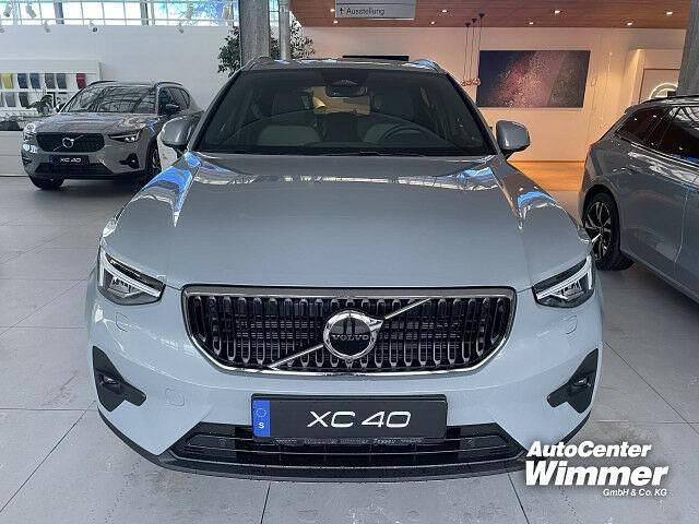 Gebraucht Volvo XC40 Core 197 PS (144 kW) 2022 Andere farbe SUV