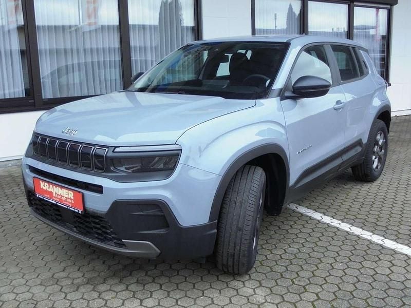 Storm grey pastell Neu 2025 Jeep Avenger Longitude SUV | 22.995 € (Superpreis) - Bild 1/4