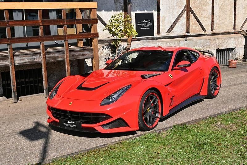 Gebraucht Ferrari F12 736 PS (541 kW) 2013 Rot Coupé