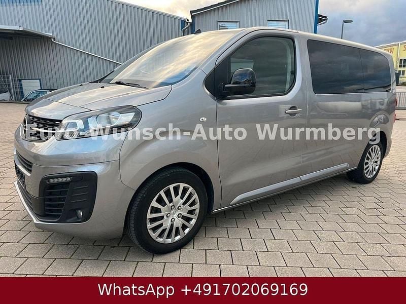 Grau Gebraucht 2022 Opel Zafira Life Selection Van / Kleinbus | 26.490 € (Superpreis) - Bild 1/4