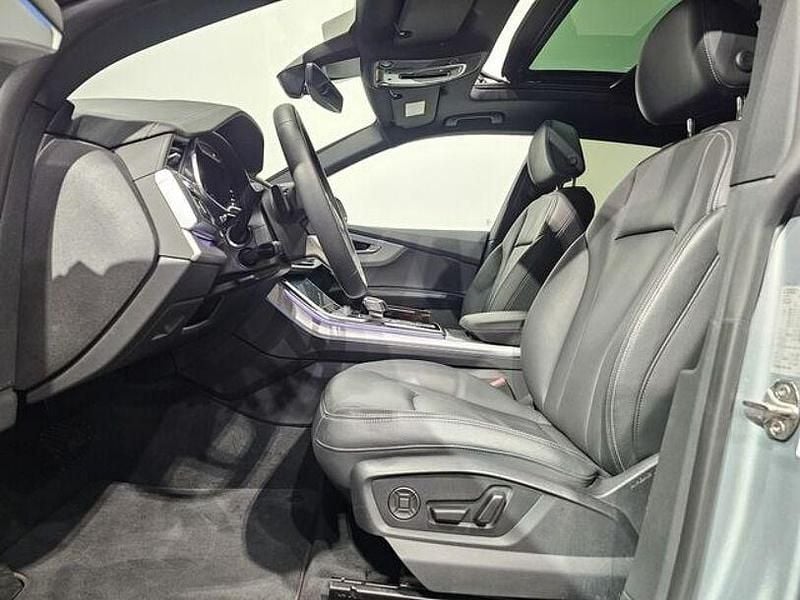 Gebraucht Audi Q8 S-Line 286 PS (210 kW) 2025 Silber SUV