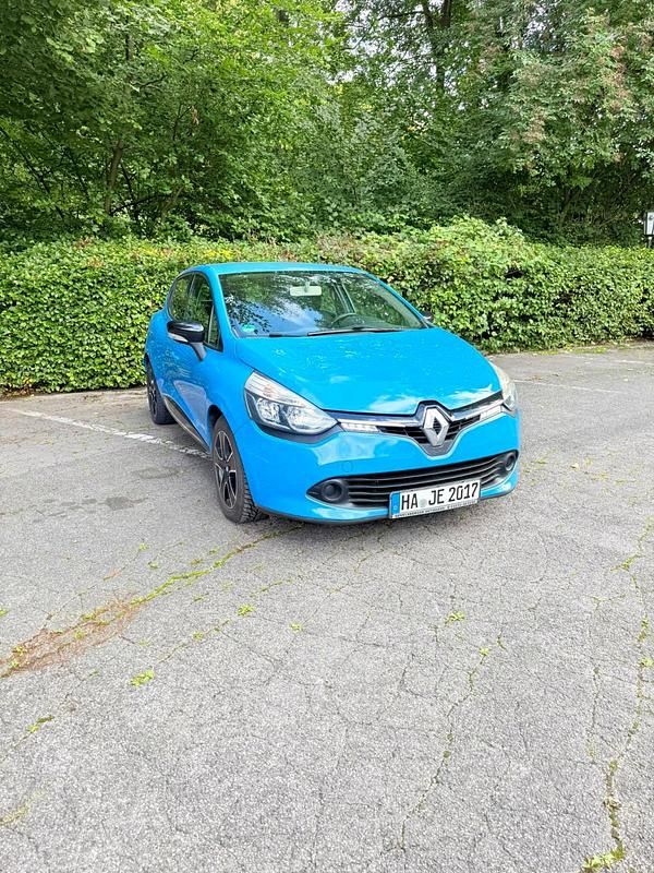 Blau Gebraucht 2013 Renault Clio IV Limousine | 5.500 € - Bild 1/4