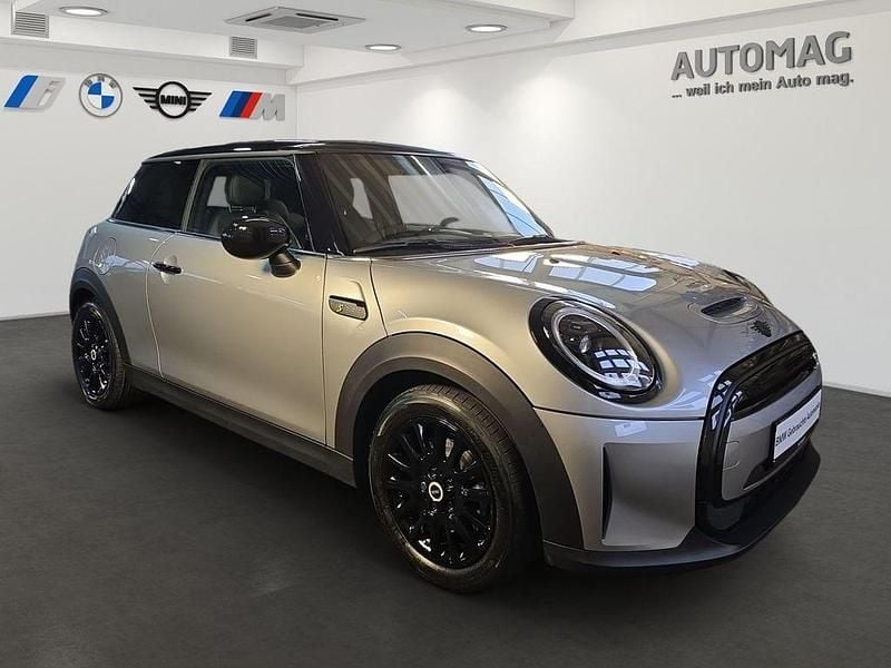 Gebraucht Mini Cooper SE Hatch 135 kW (184 PS) 2023 Melting silver iii Kleinwagen