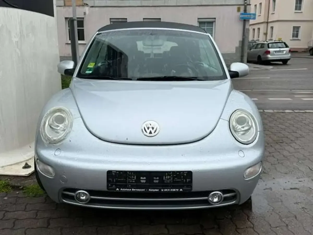 Gebraucht VW New Beetle Highline 116 PS (85 kW) 2003 Reflexsilber metallic Kleinwagen
