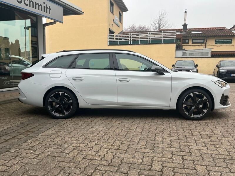 Gebraucht Cupra Leon 150 PS (110 kW) 2024 Weiß Limousine