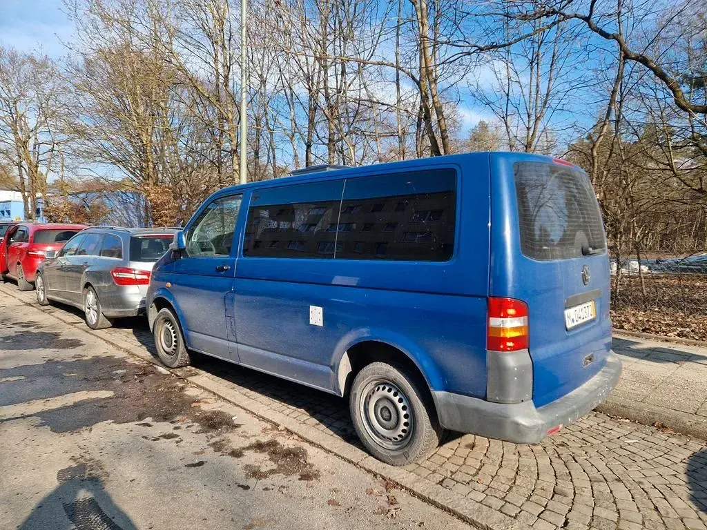 Gebraucht VW Caravelle 105 PS (77 kW) 2006 Blau Van