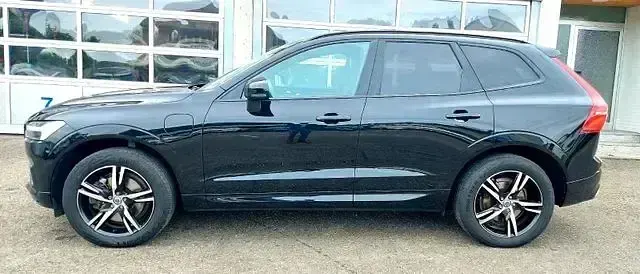 Gebraucht Volvo XC60 R-Design 341 PS (250 kW) 2021 Onyx black (metallic) SUV