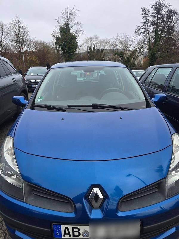 Blau Gebraucht 2007 Renault Clio II Kleinwagen | 1.600 € (Fairer Preis) - Bild 1/4