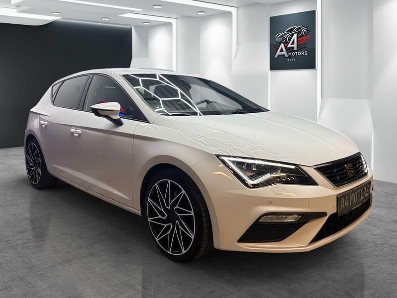Second-hand Seat Leon FR 190 CP (139 kW) 2019 Alb Berlinǎ