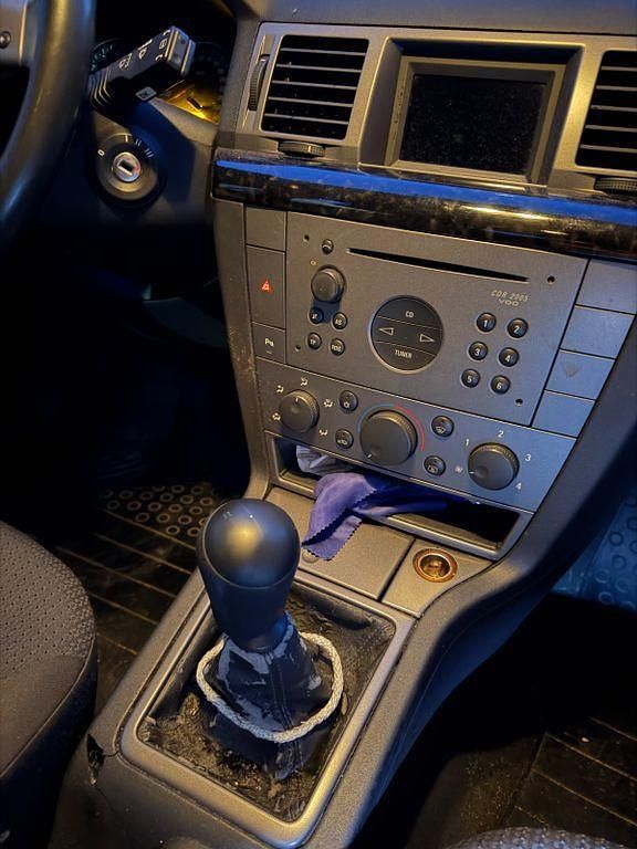 Gebraucht Opel Signum 122 PS (89 kW) 2003 Grau Kleinwagen