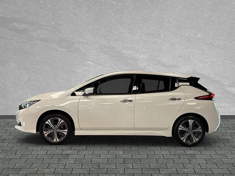 Gebraucht Nissan Leaf N-Connecta 160 kW (218 PS) 2021 Weiß Kleinwagen