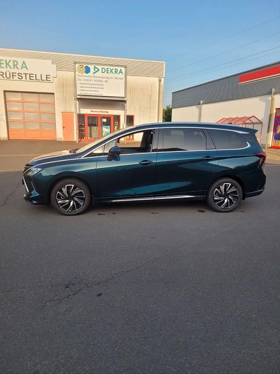 Schwarz Gebraucht 2024 DFSK Forthing 4 Van / Kleinbus | 29.800 € (Fairer Preis) - Bild 1/4