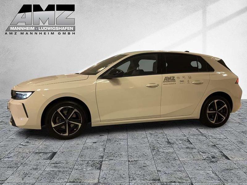 Gebraucht Opel Astra Edition 131 PS (96 kW) 2025 Lack weiss banquise/typ aussen Limousine