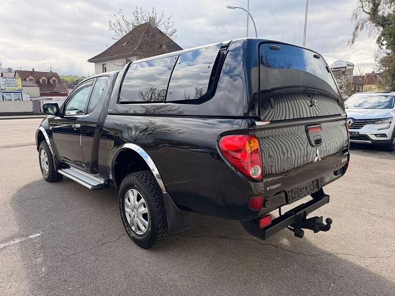 Gebraucht Mitsubishi L200 167 PS (122 kW) 2010 Schwarz Pickup