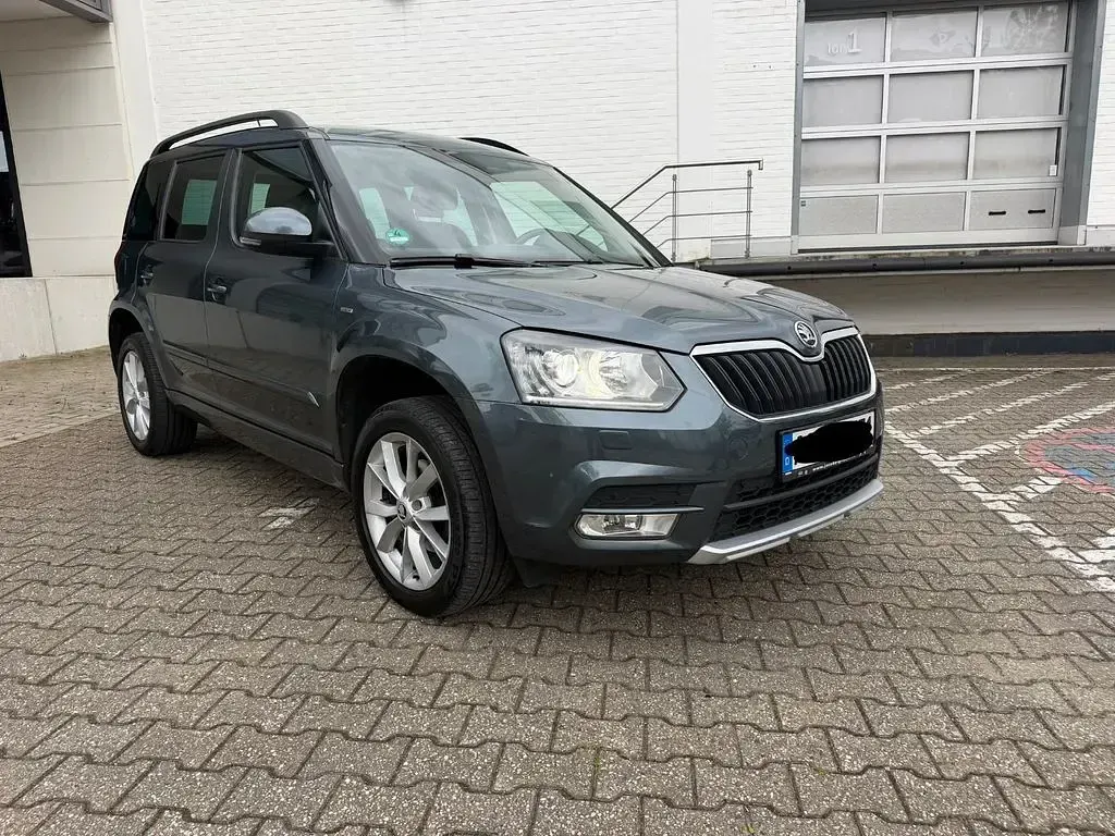 Gebraucht Skoda Yeti Joy 150 PS (110 kW) 2016 Grau SUV